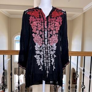 Johnny Was, Button down tunic blouse w/ floral embroidery. Size M